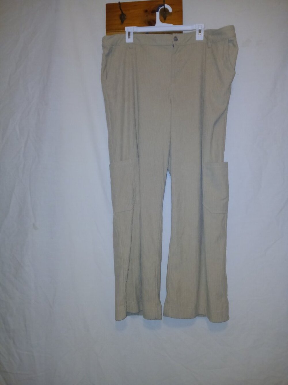Wild Fable Beige Cargo Pants